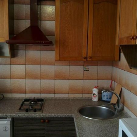 Уютная Квартира Рядом С Метpo Холодная Гора Charkiv Esterno foto